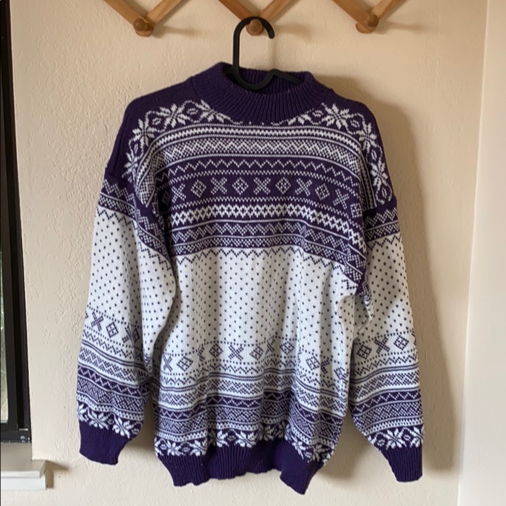 VINTAGE SWEATER